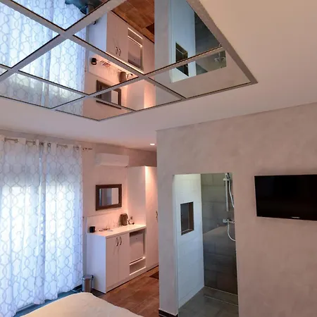 Apartahotel I Trojka
