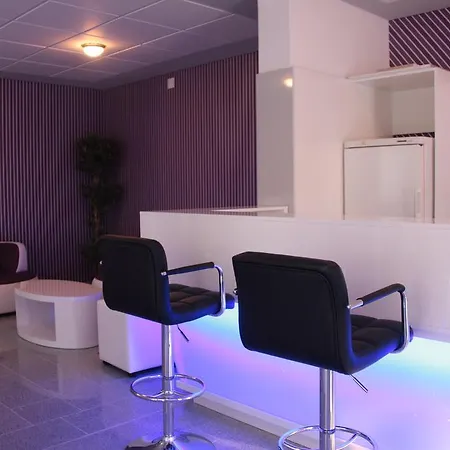 I Trojka מלון דירות באניה לוקה